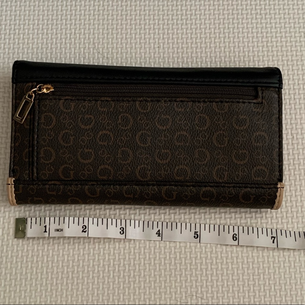 Guess wallet - Picture 2 of 4